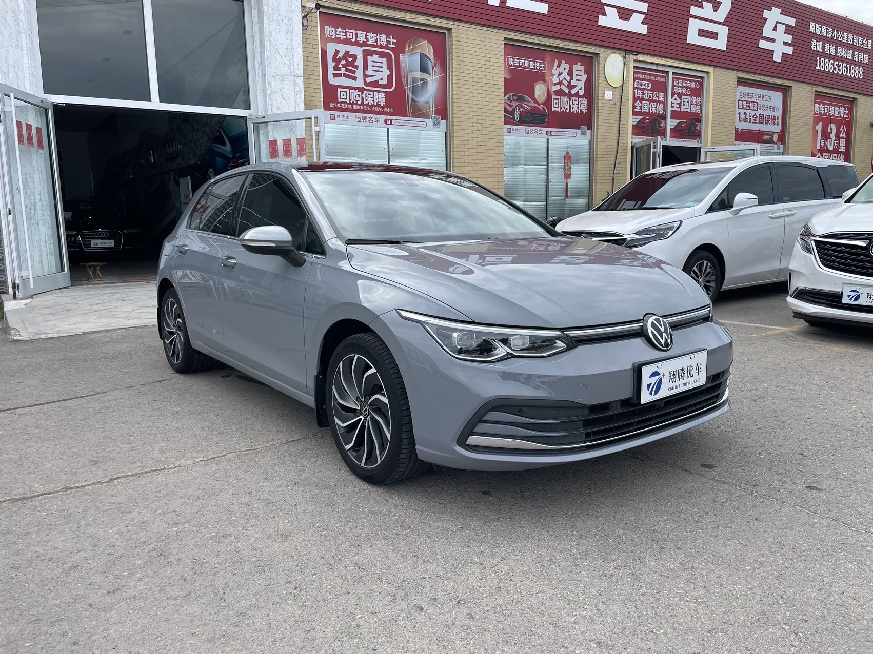 Volkswagen Golf 2021 car image #3