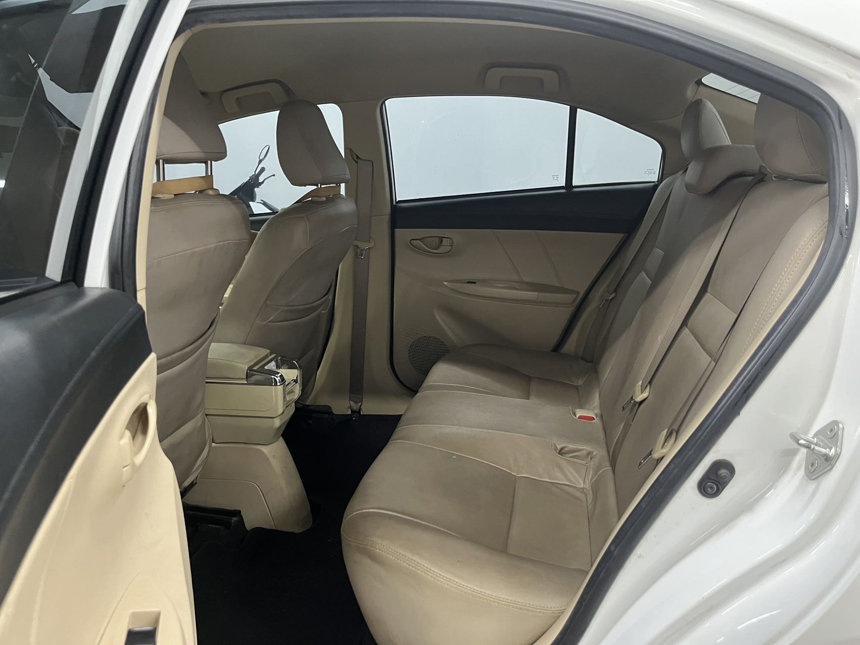 Toyota Vios 2018 car image #6