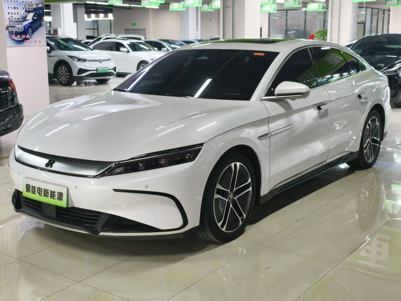BYD Han 2023 BYD Han 2023 car image