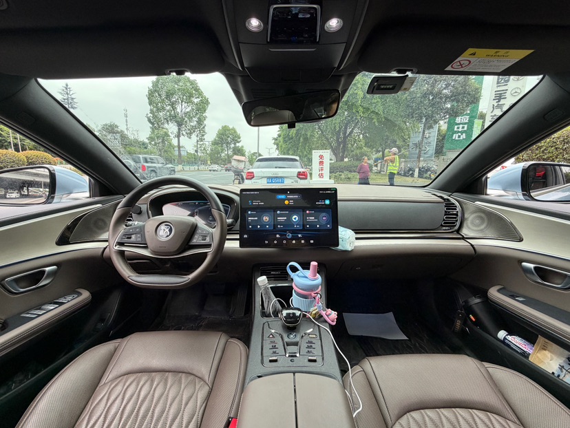 BYD Han 2023 #5 BYD Han 2023 car image #5