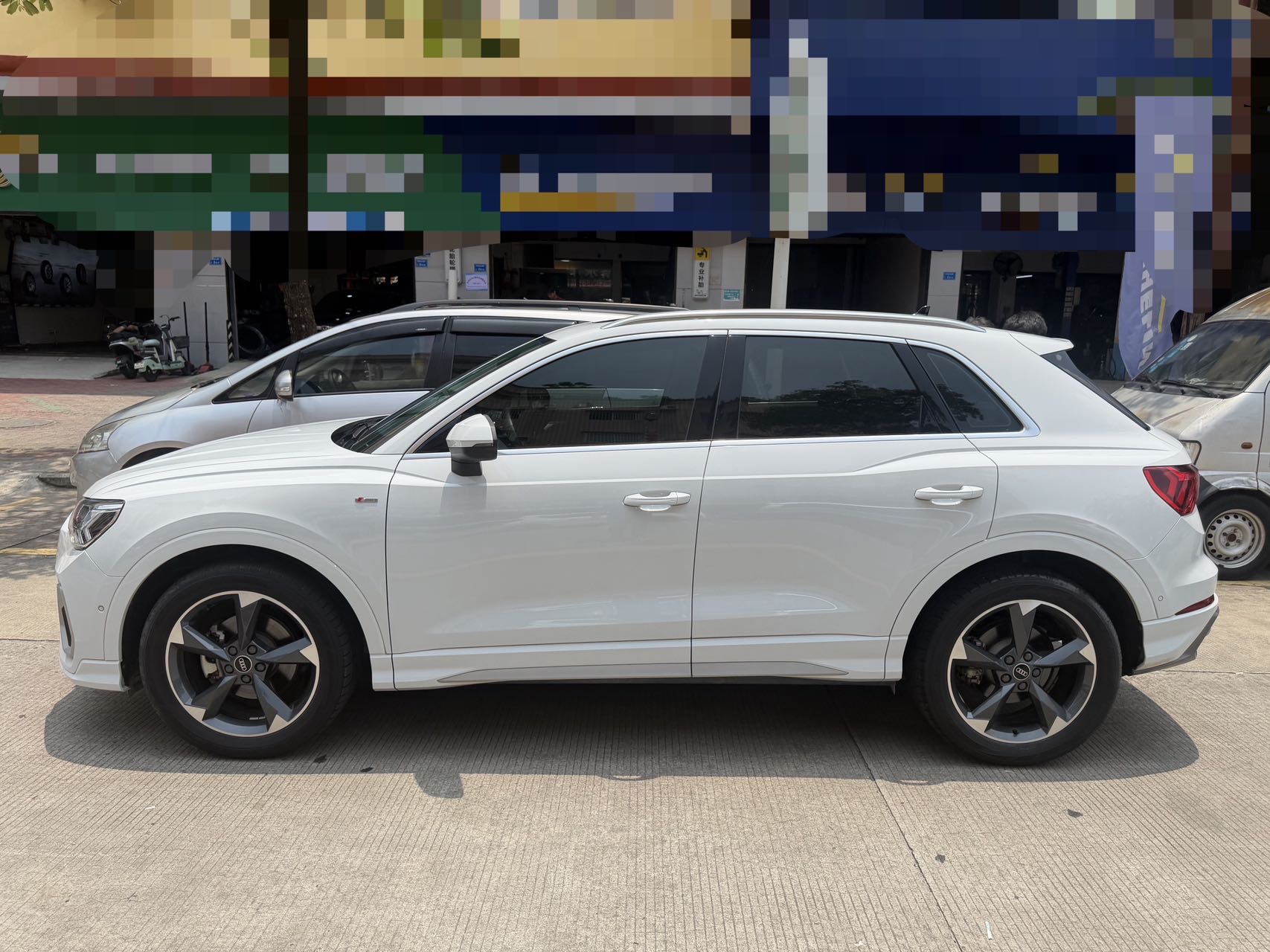 Audi Q3 2023 #4 Audi Q3 2023 car image #4