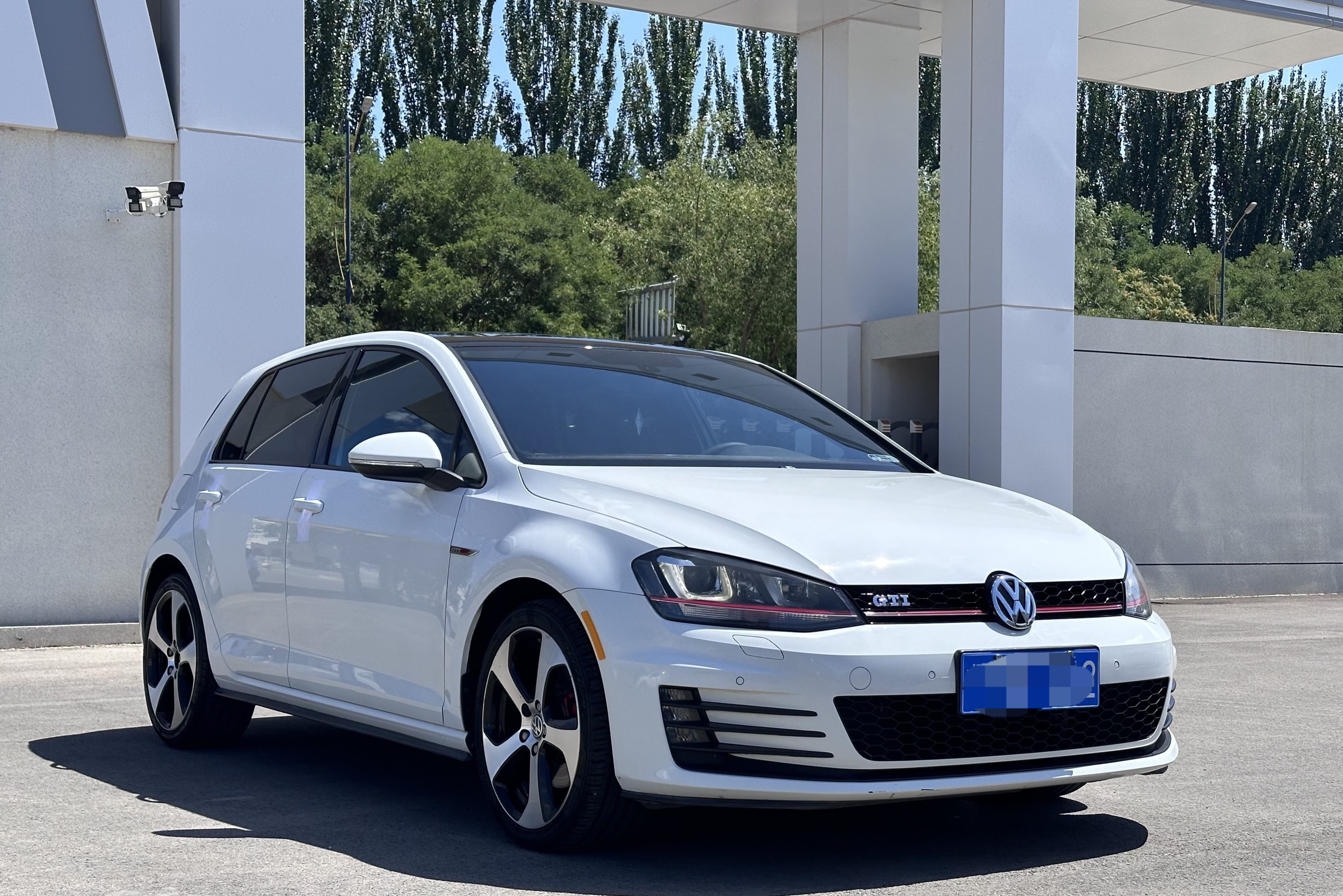 Volkswagen GolfGTI 2018 #3 Volkswagen GolfGTI 2018 car image #3