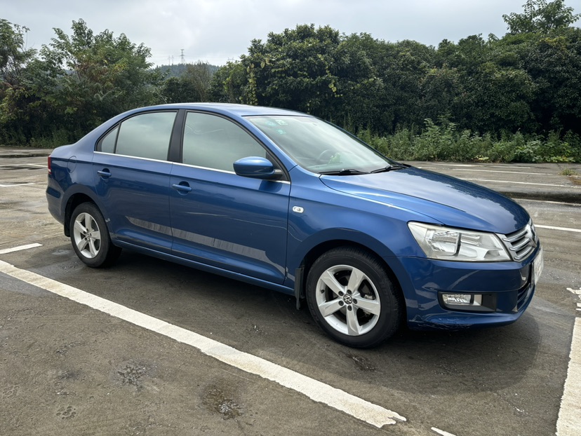 Volkswagen Santana 2014 car image #3