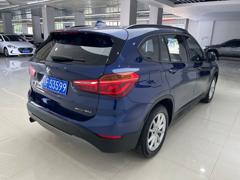 BMW X1 2019 #8 BMW X1 2019 car image #8
