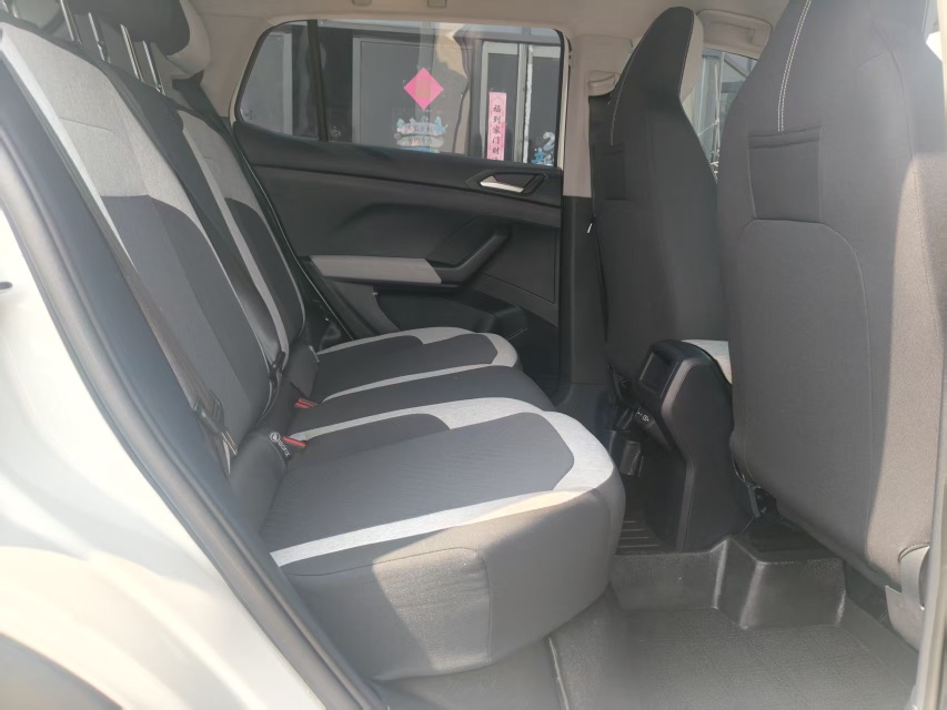 Volkswagen Tharu 2025 car image #6