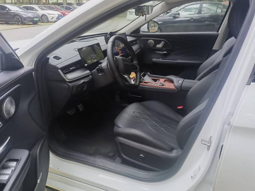 Chery Arrizo 8 Pro 2026 #3 Chery Arrizo 8 Pro 2026 car image #3