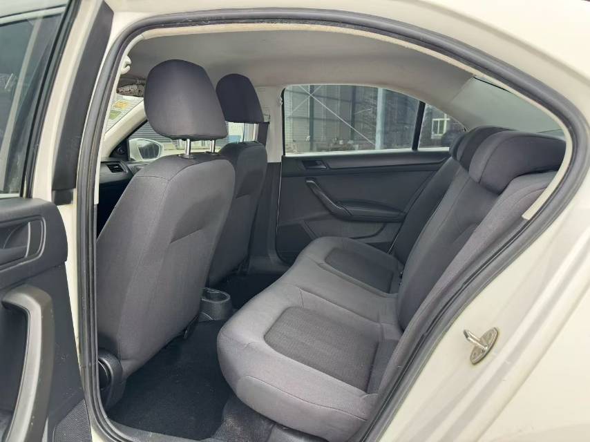 Volkswagen Santana 2016 car image #6