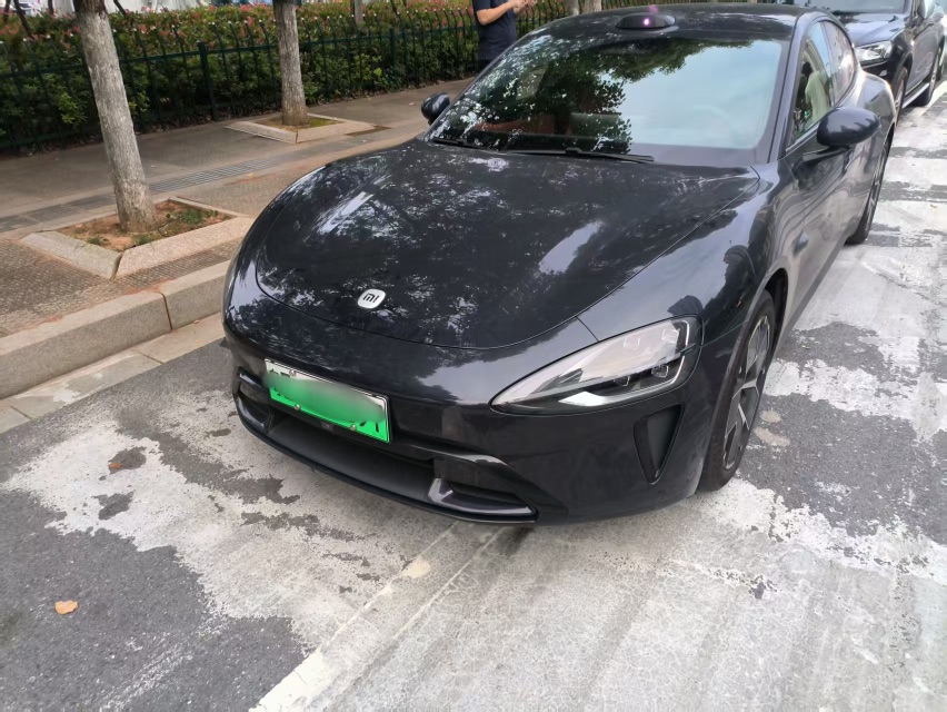 MI SU7 2025 MI SU7 2025 immagine di auto