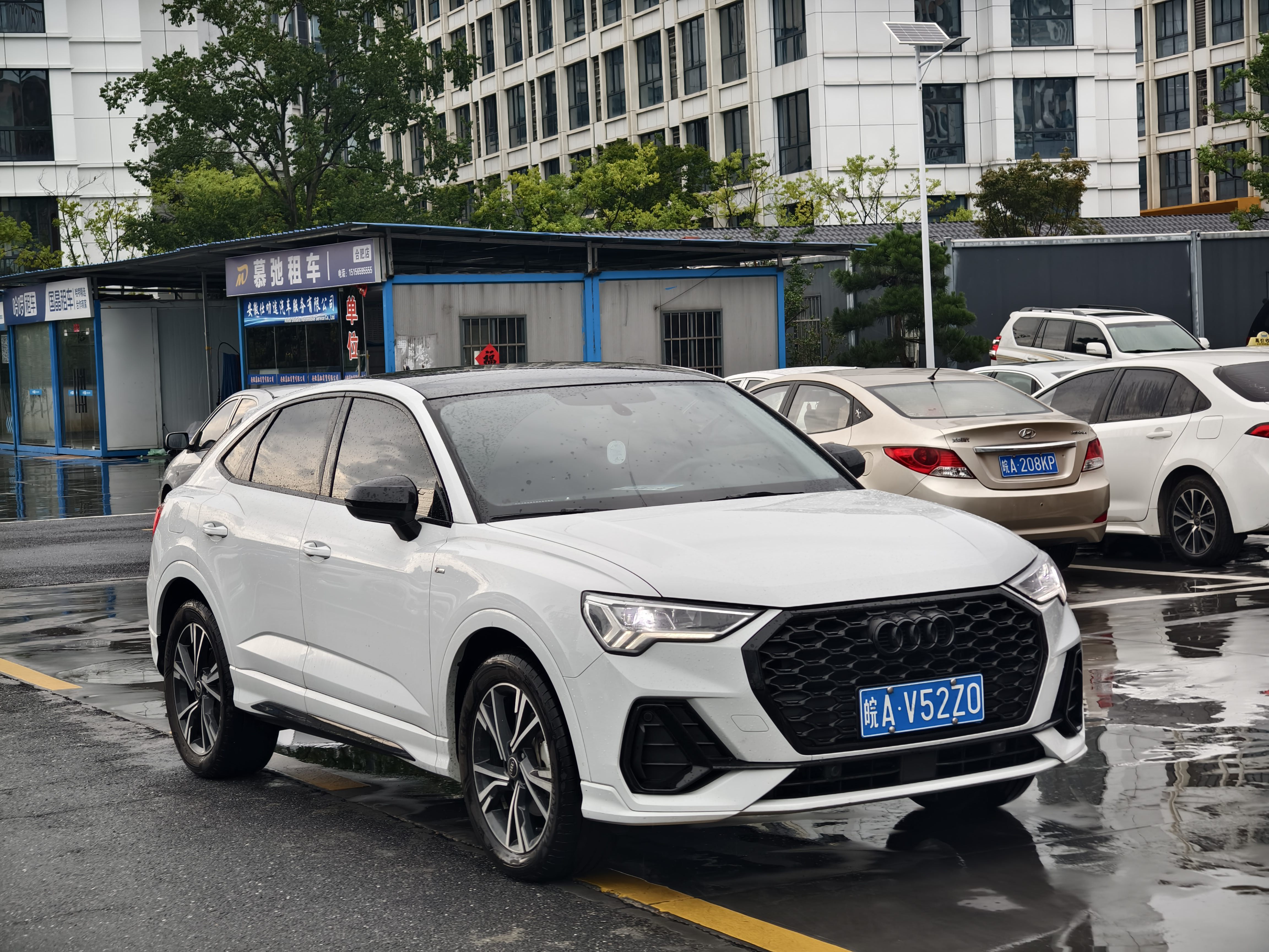 Audi Q3 Sportback 2023 #2 Audi Q3 Sportback 2023 car image #2