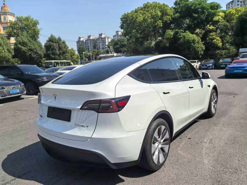 Tesla Model Y 2023 #7 Tesla Model Y 2023 immagine di auto #7