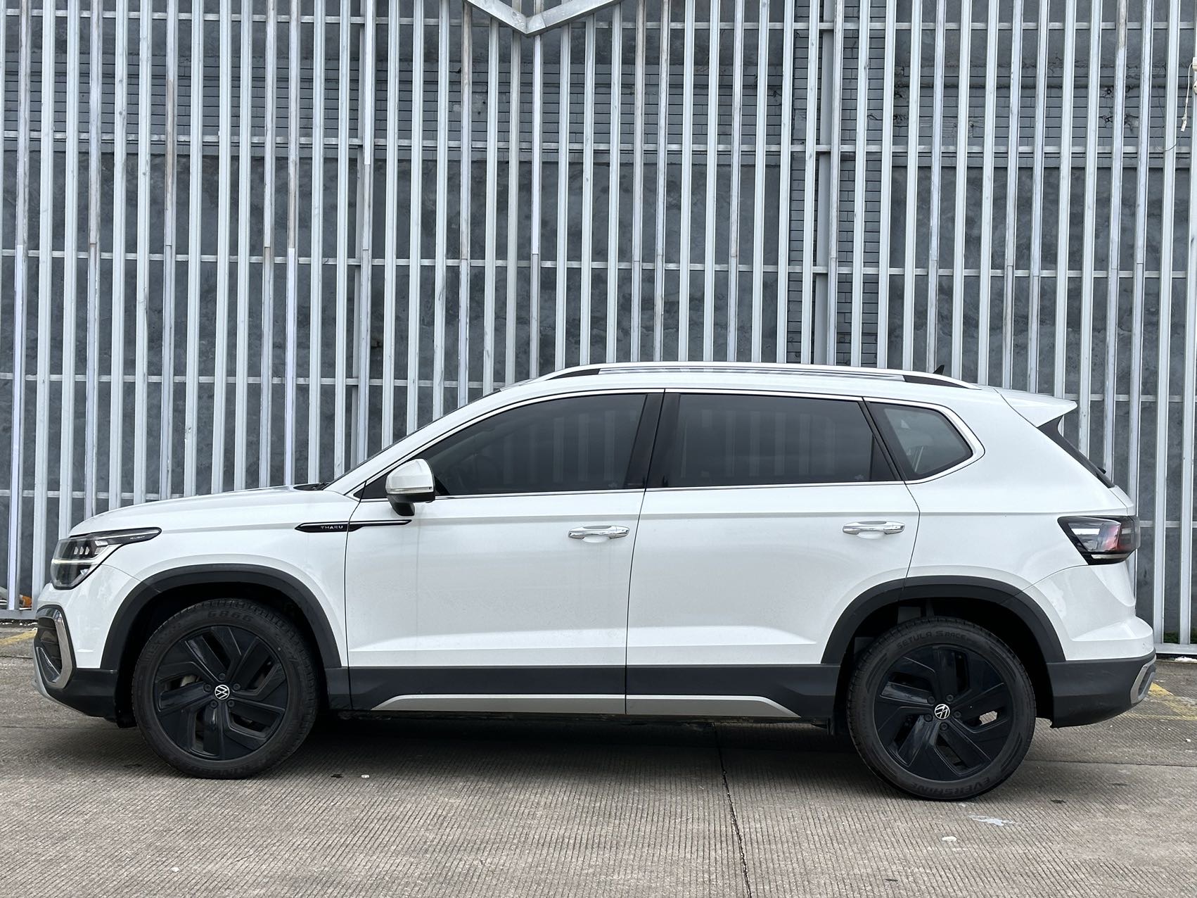 Volkswagen Tharu 2023 car image #8