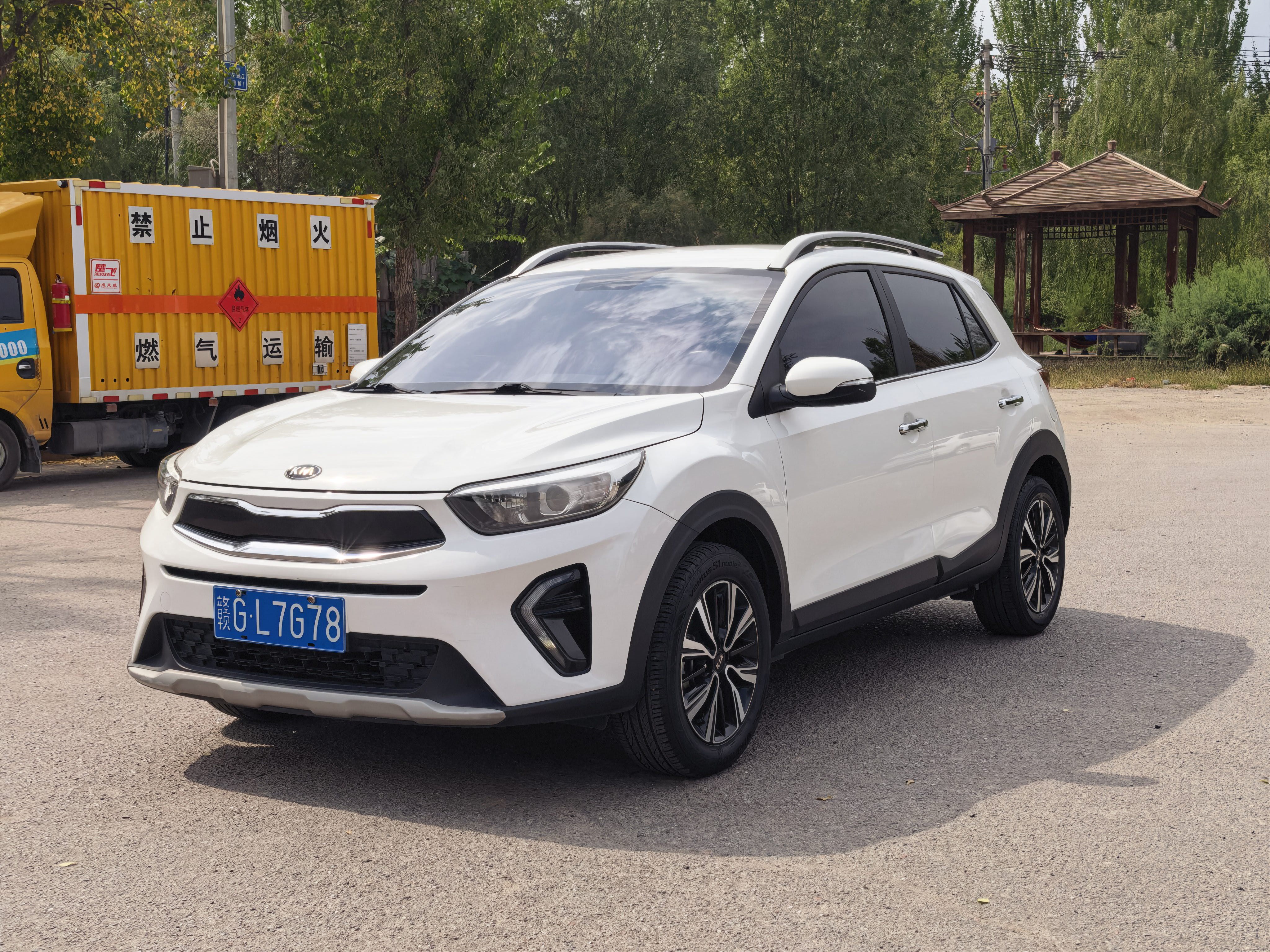 Kia KX1 2020 car image 