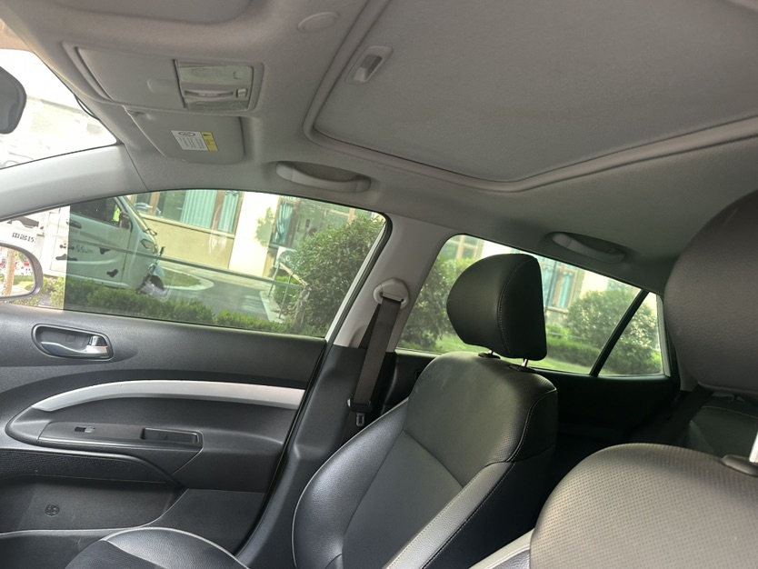 Kia KX1 2020 car image #3