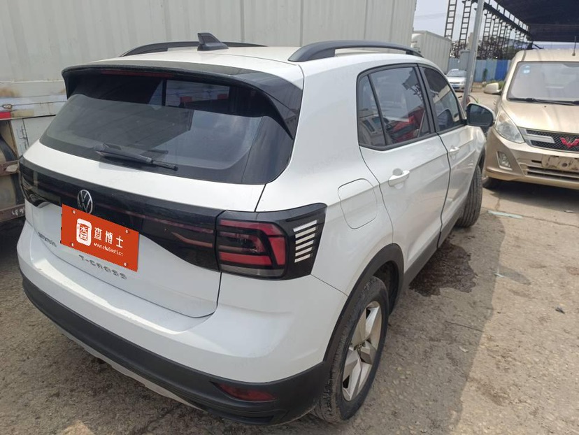 Volkswagen T-Cross 2023 car image #7