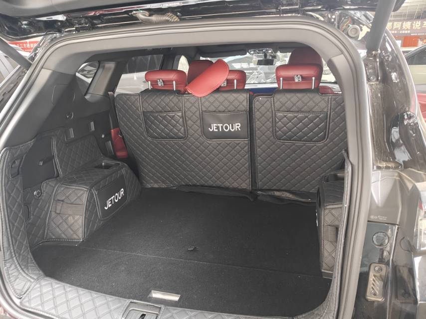 Jetour X70 PLUS 2025 car image #9