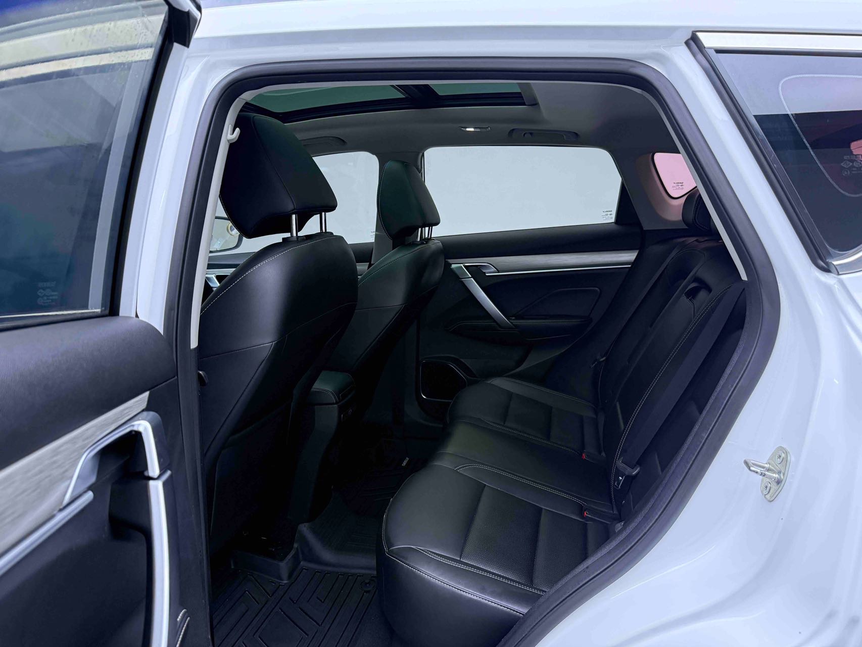 GEELY Coolray 2020 car image #7