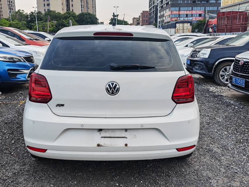 Volkswagen Polo 2017 car image #5