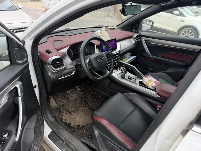 GEELY Coolray 2021 car image #3