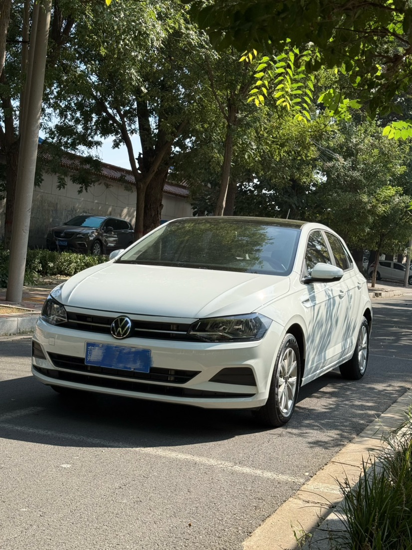 Volkswagen Polo 2023 car image 