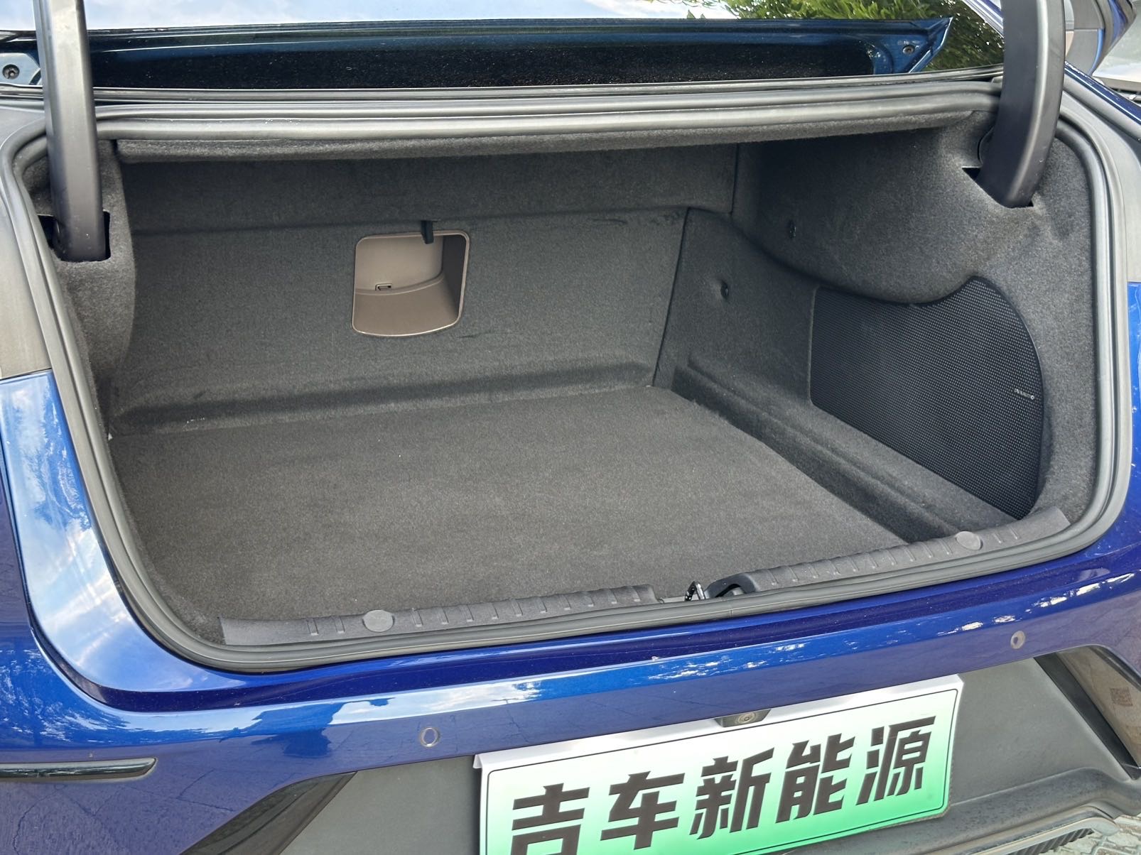 BYD Han 2022 #9 BYD Han 2022 car image #9