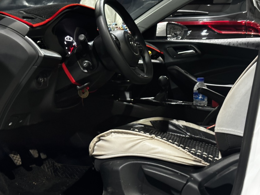 MG 5 2025 car image #5