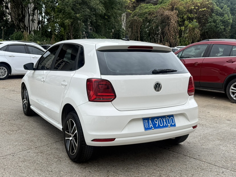 Volkswagen Polo 2015 #5 Volkswagen Polo 2015 car image #5