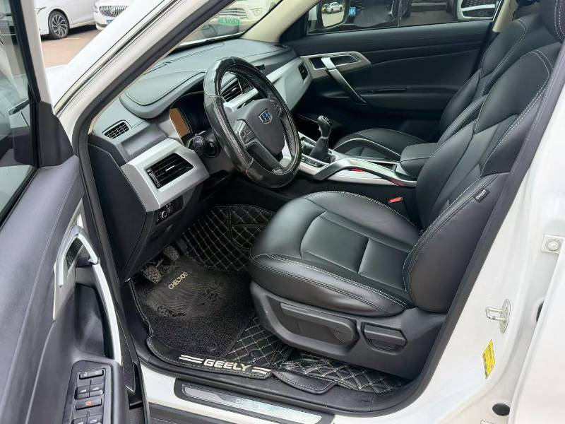 GEELY Boyue 2017 #4 GEELY Boyue 2017 car image #4