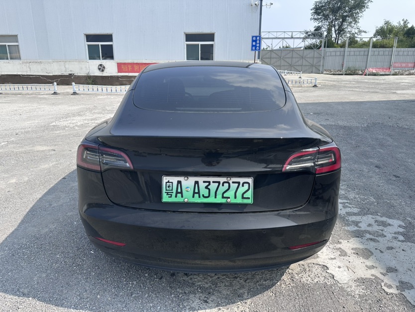Tesla Model 3 2022 car image #6