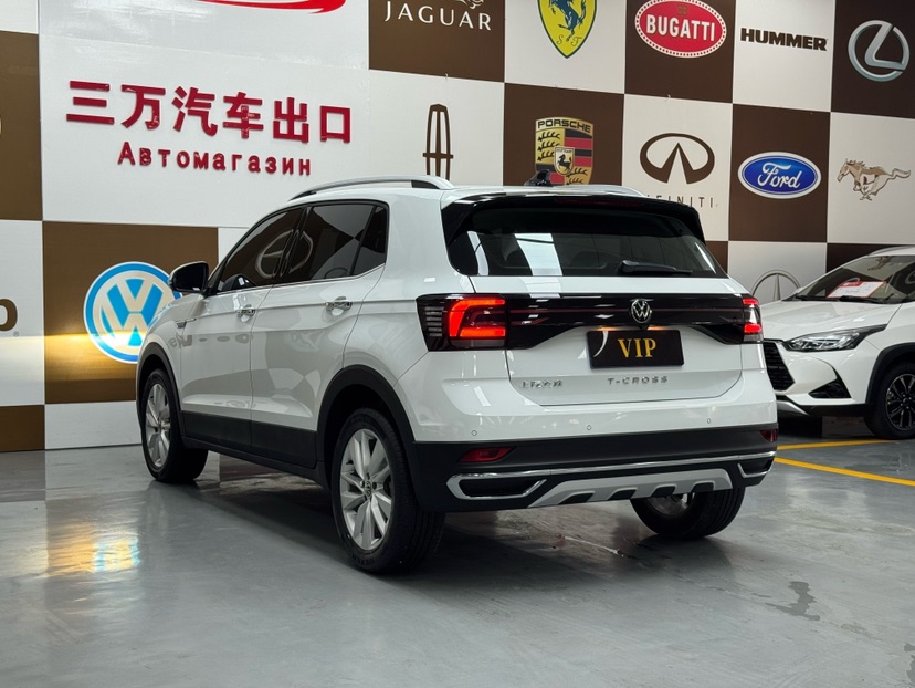 Volkswagen T-Cross 2023 car image #4