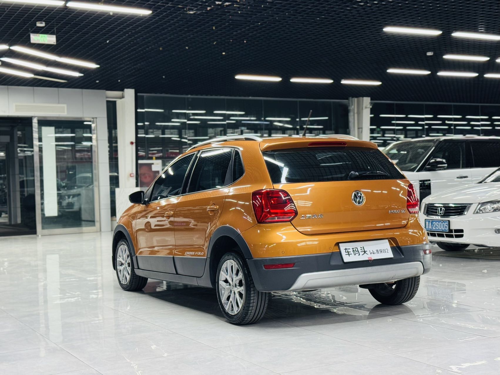 Volkswagen Polo 2015 car image #7