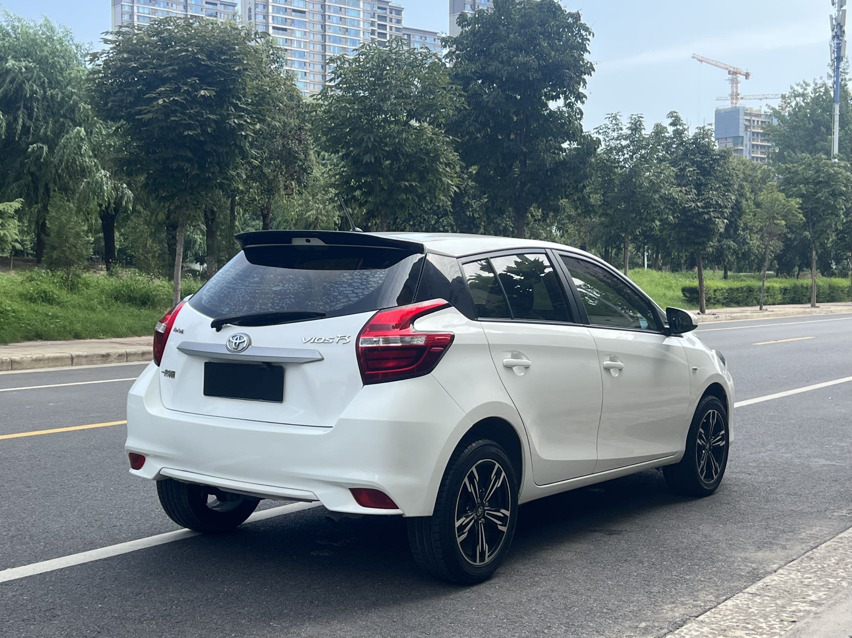2018 #8 2018 car image #8