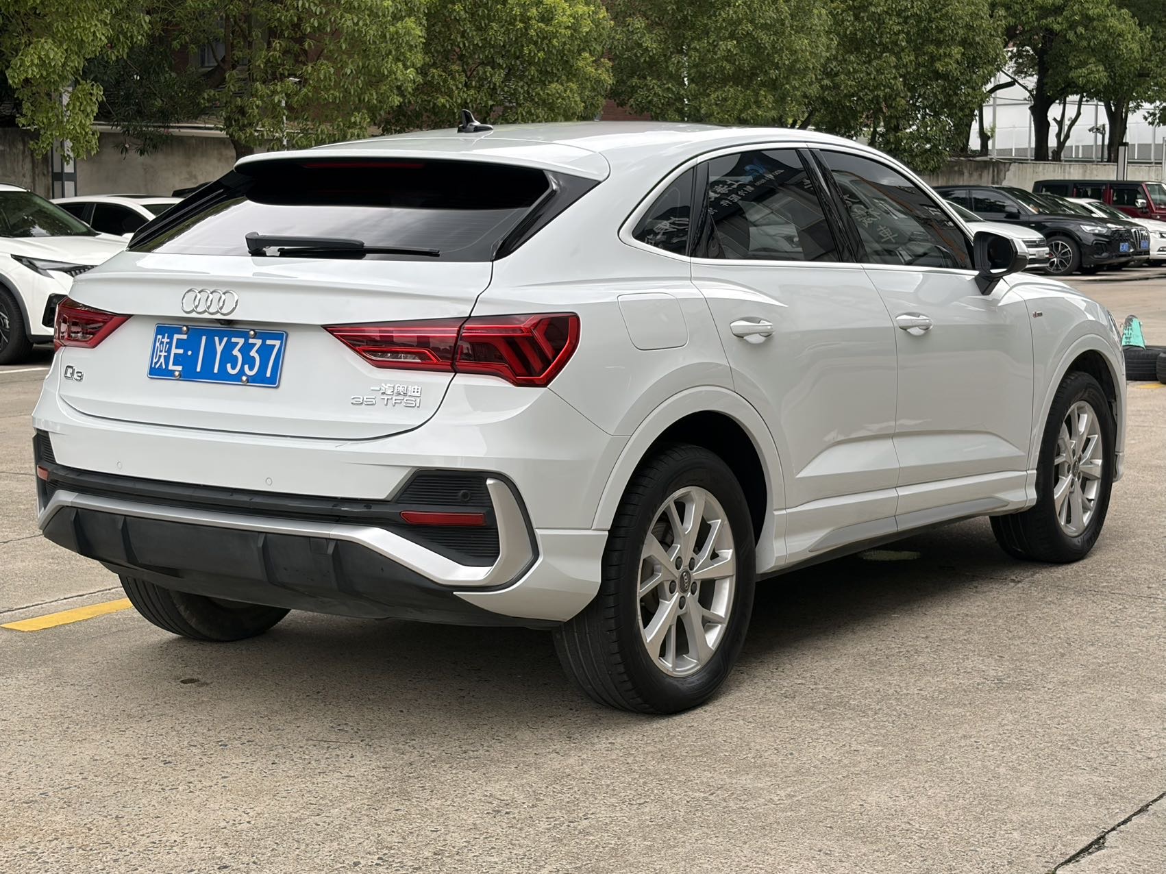 Audi Q3 2021 #11 Audi Q3 2021 car image #11