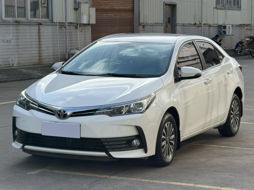 Toyota Corolla 2018 car image #3