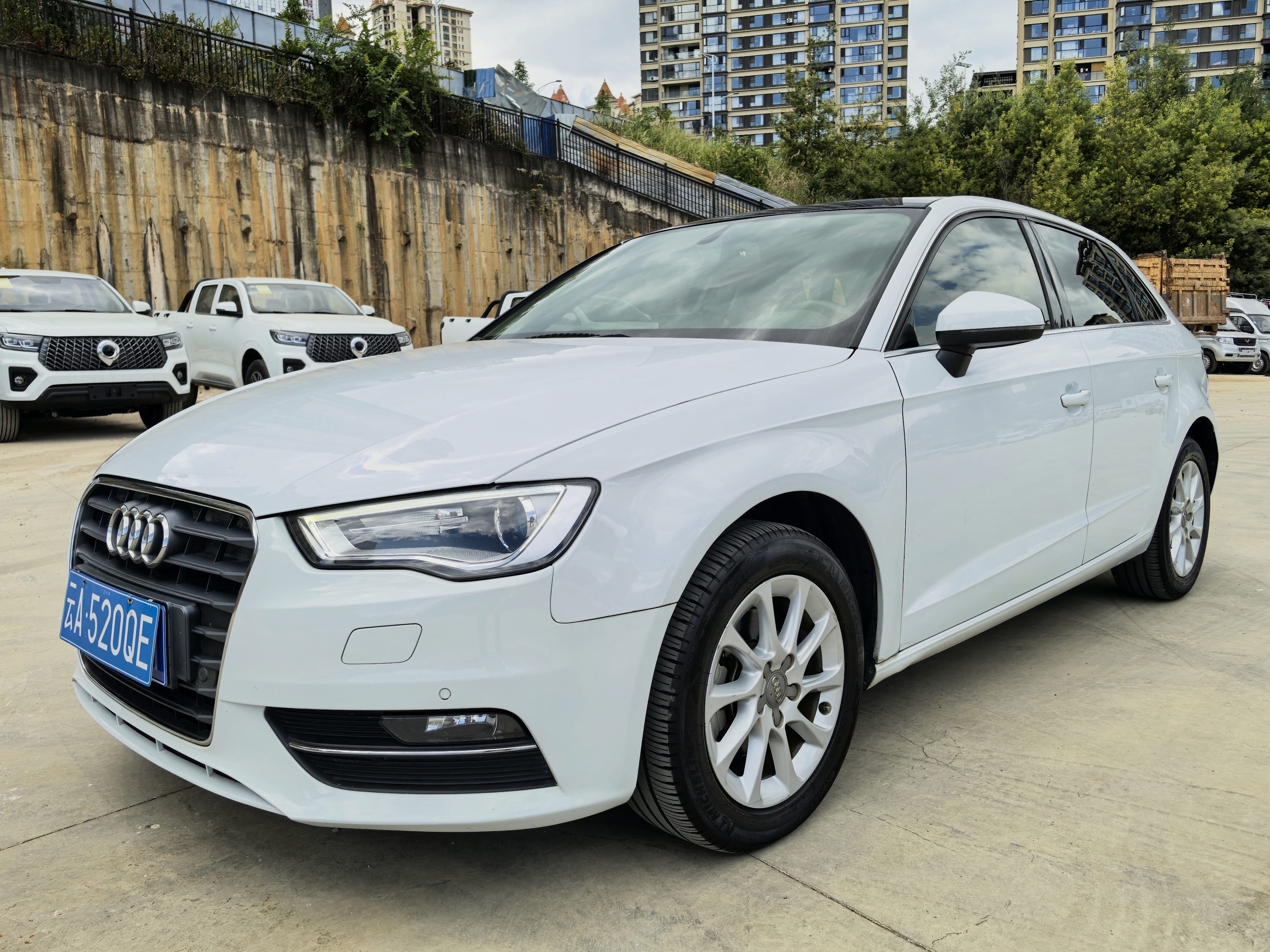 Audi A3 2015 Audi A3 2015 صورة سيارة