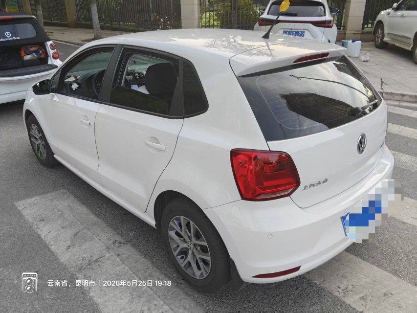Volkswagen Polo 2018 car image #3