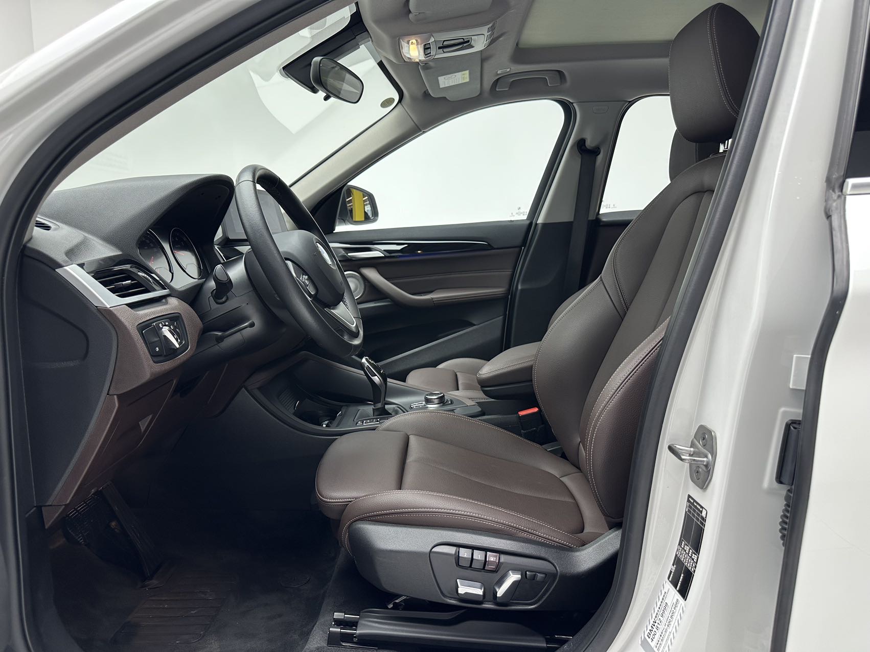 BMW X1 2023 car image #3