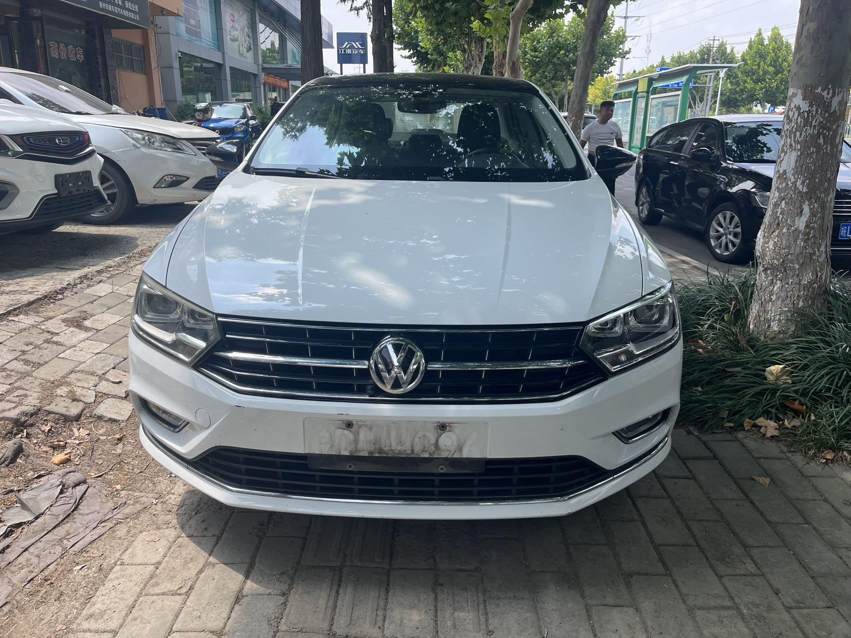 Volkswagen Bora 2016 car image 