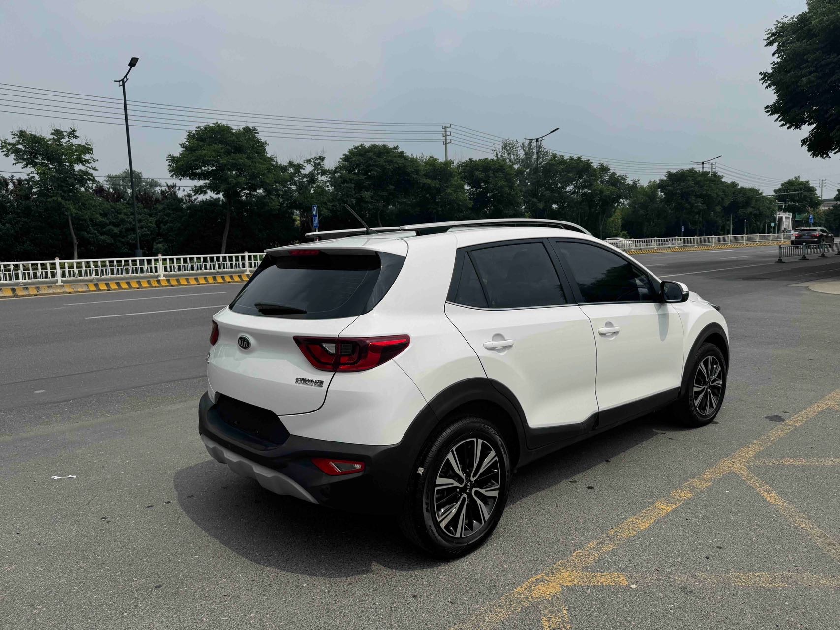 Kia KX1 2019 car image #5