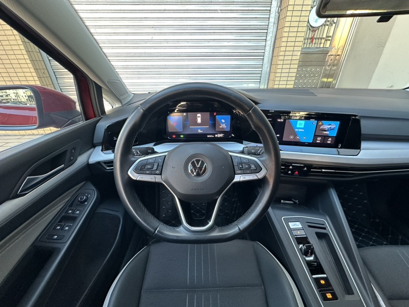 Volkswagen Golf 2021 #6 Volkswagen Golf 2021 صورة سيارة #6