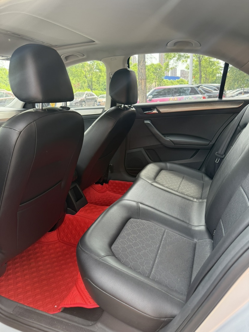 Volkswagen Santana 2014 car image #5