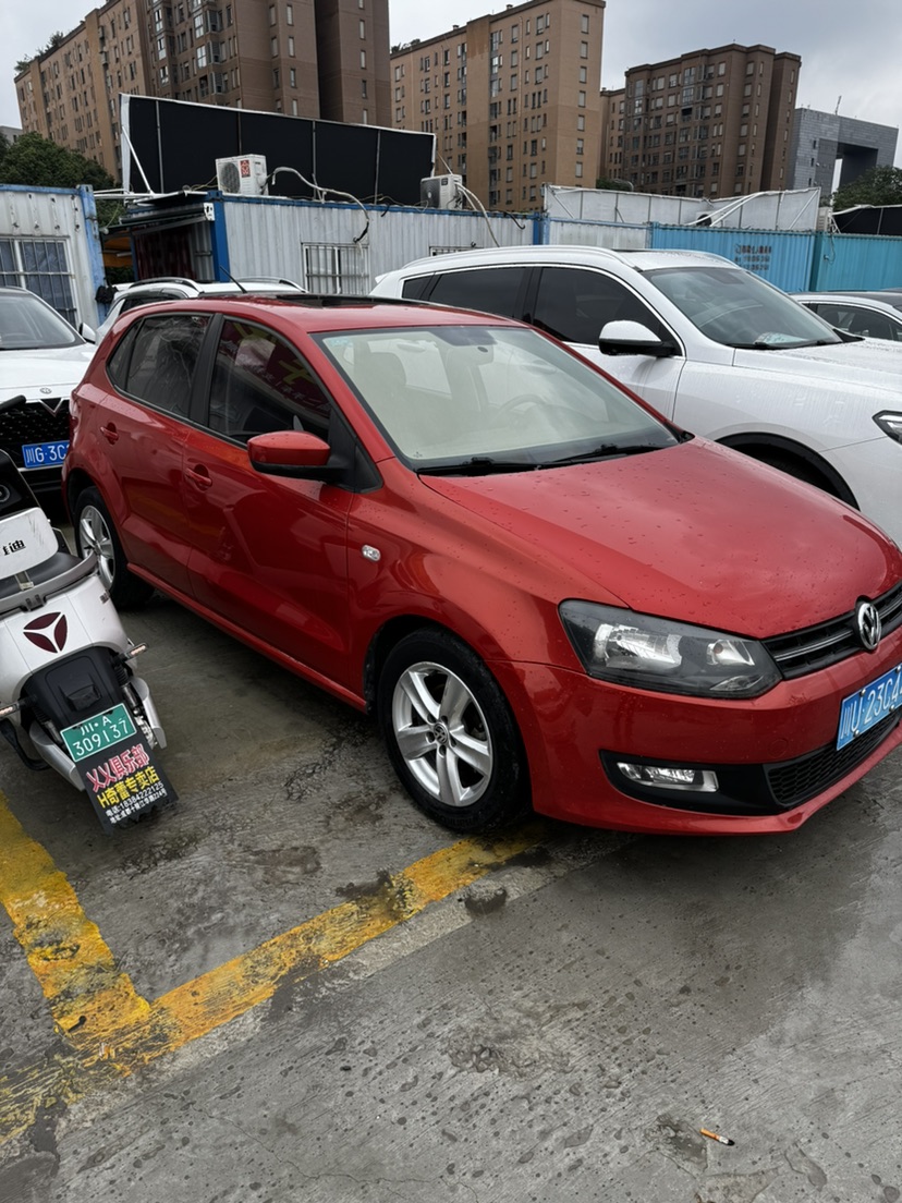 Volkswagen Polo 2012 immagine di auto #2