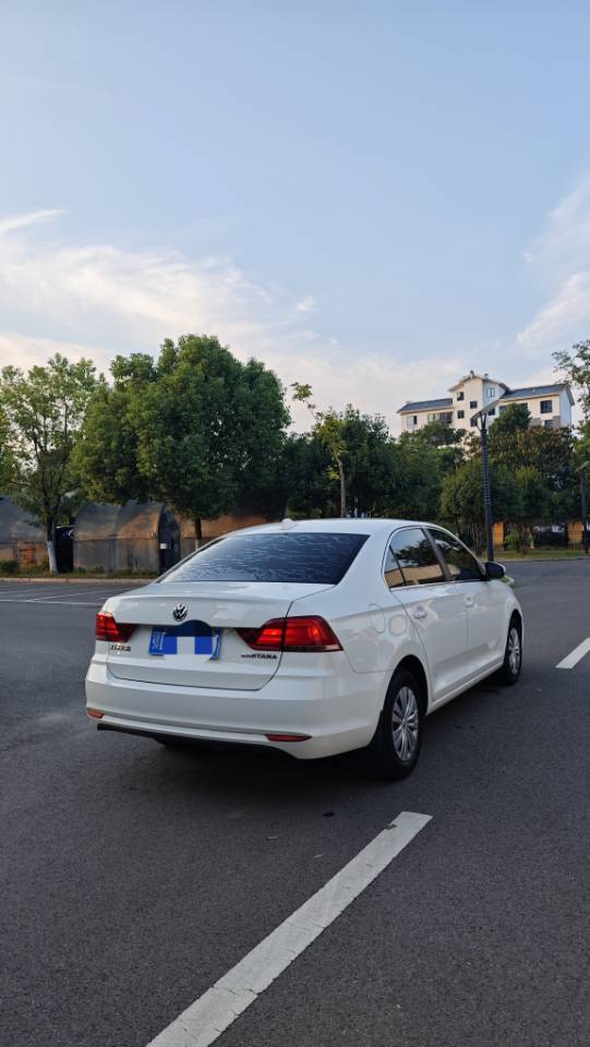 Volkswagen Santana 2022 car image #4