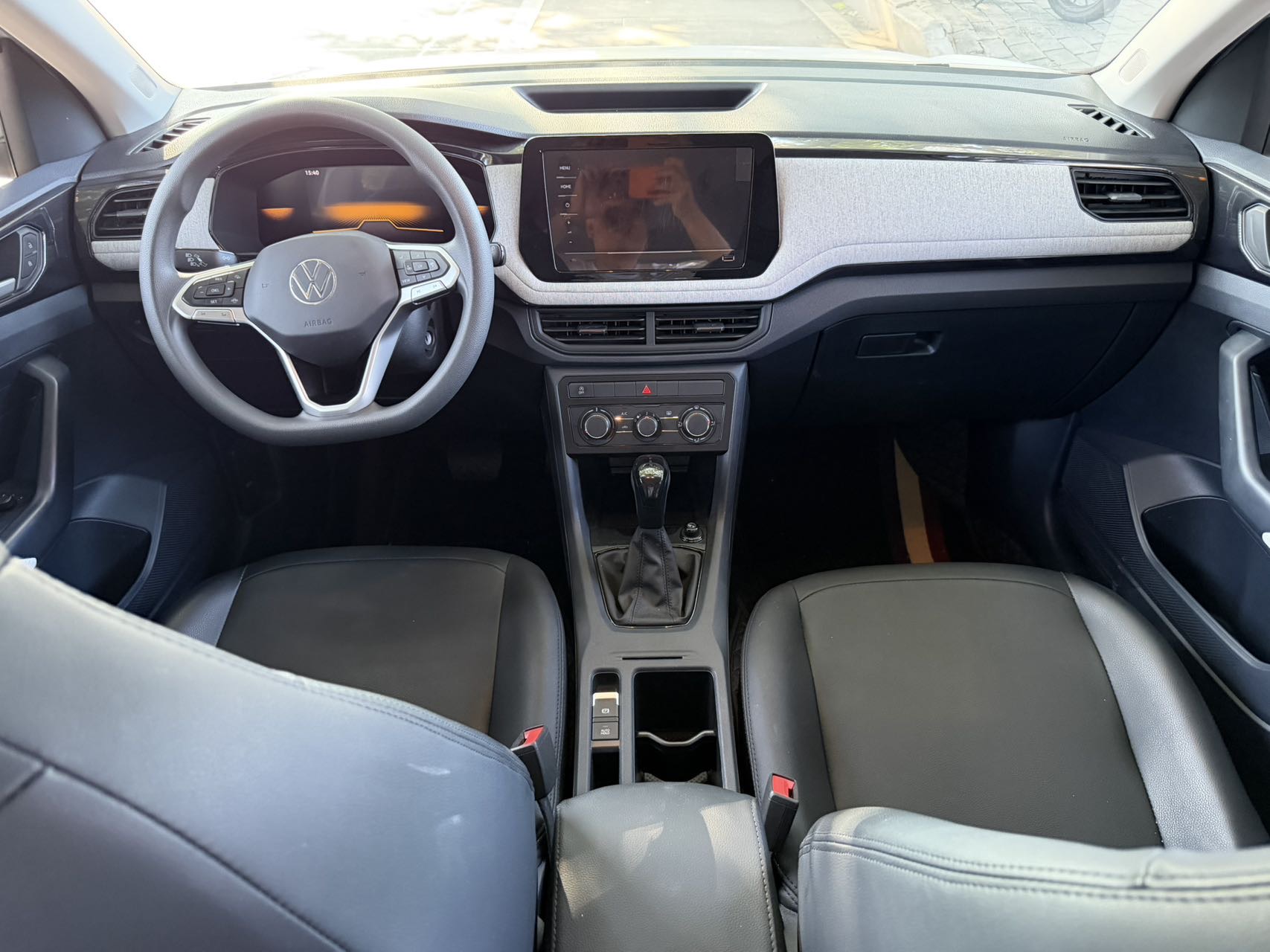 Volkswagen Tharu 2025 car image #9