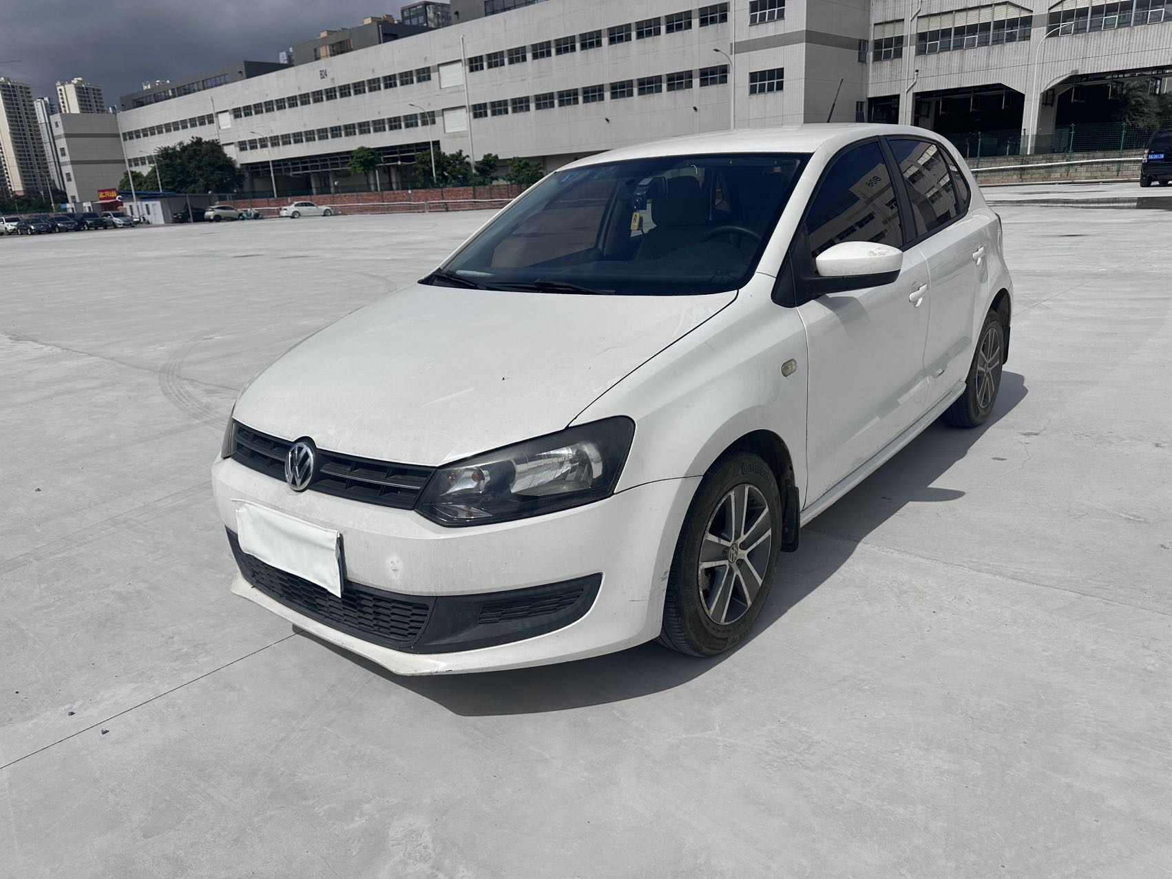 Volkswagen Polo 2014 car image 