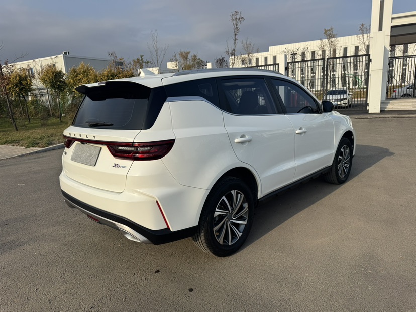 GEELY Vision X6 2023 car image #4