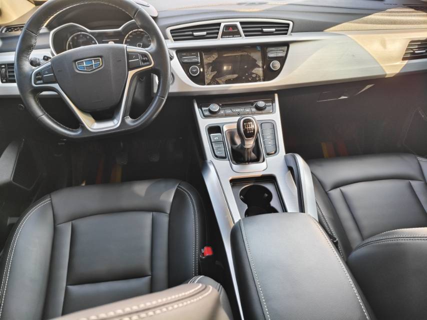 GEELY Boyue 2017 car image #9