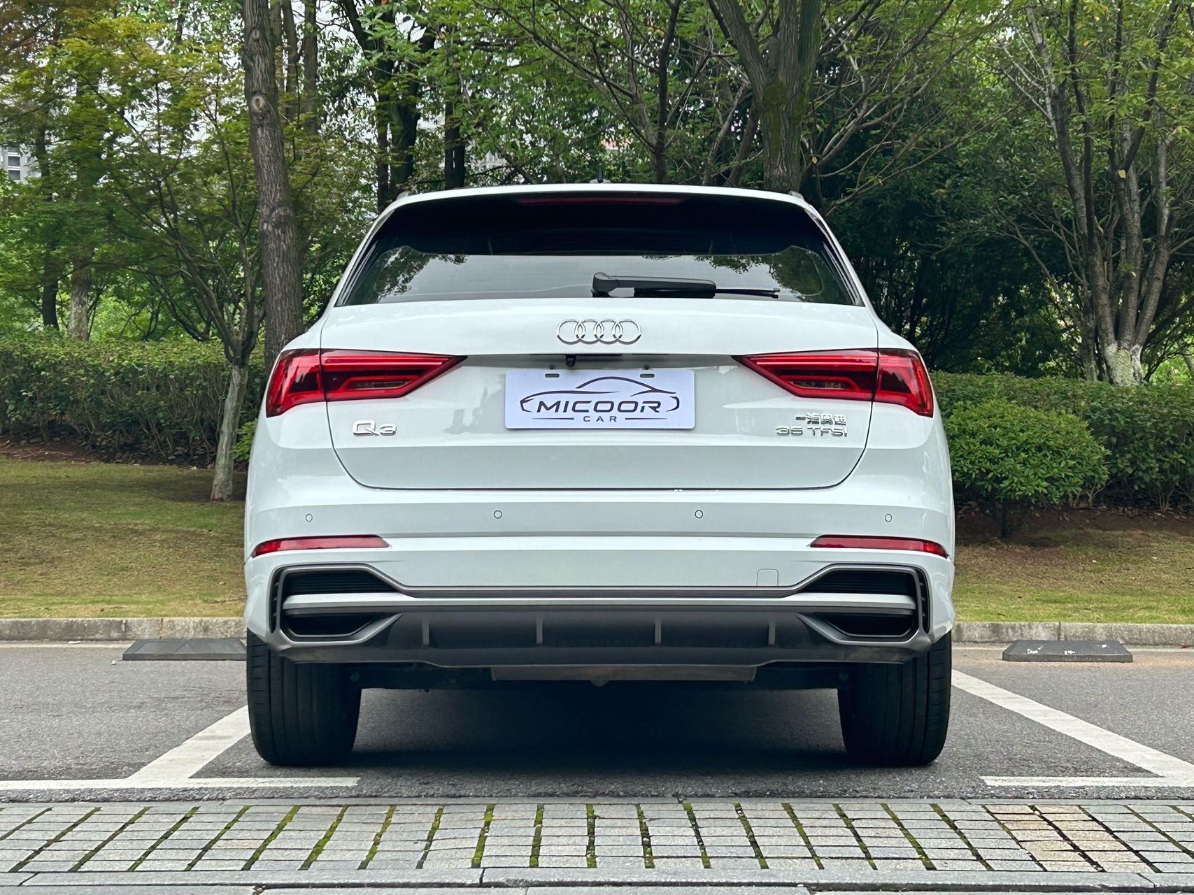 Audi Q3 2023 car image #6
