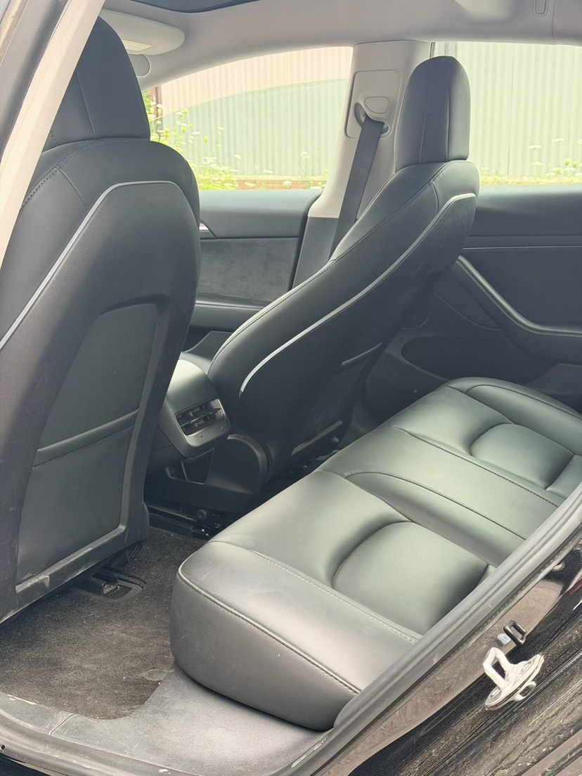 Tesla Model 3 2023 immagine di auto #6