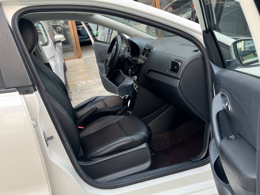 Volkswagen Polo 2019 #9 Volkswagen Polo 2019 car image #9