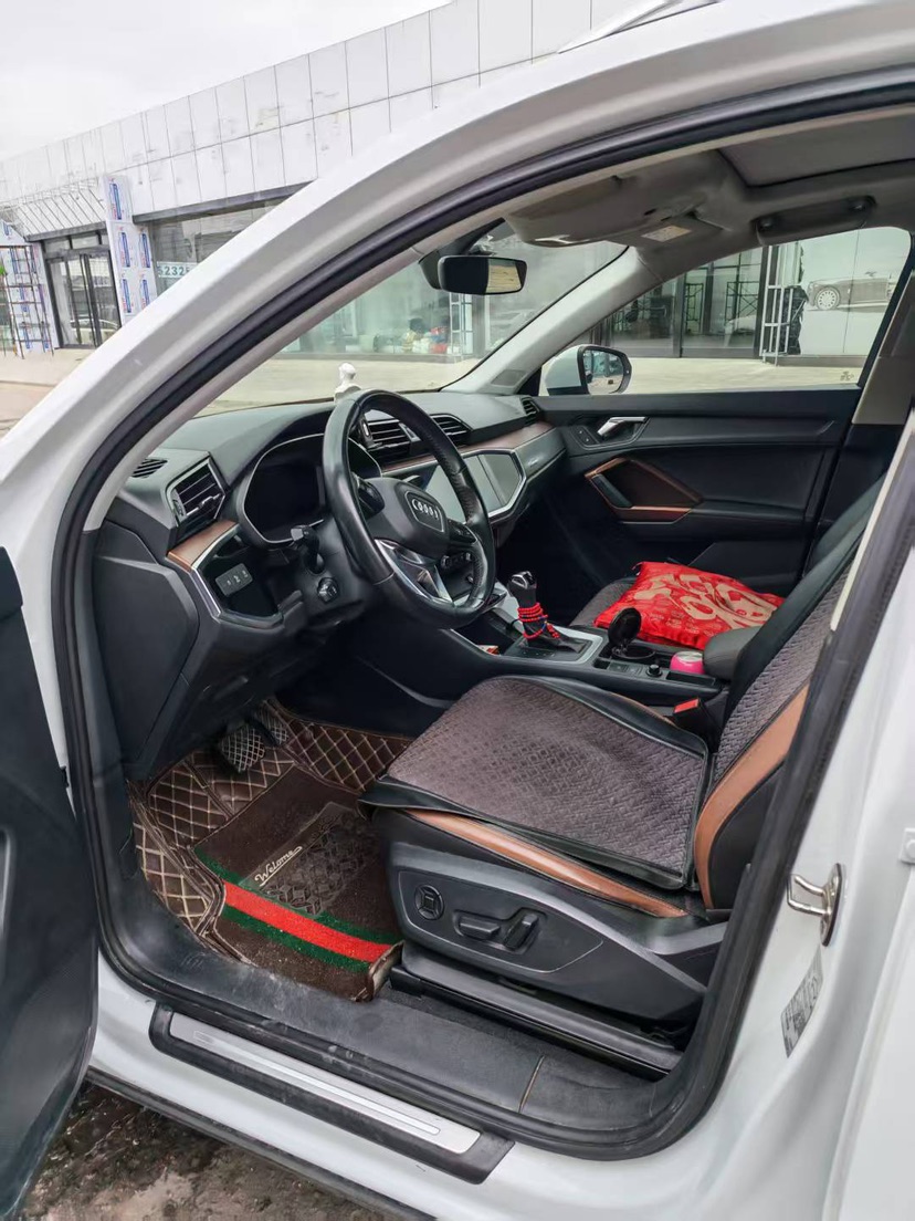 Audi Q3 2020 صورة سيارة #8